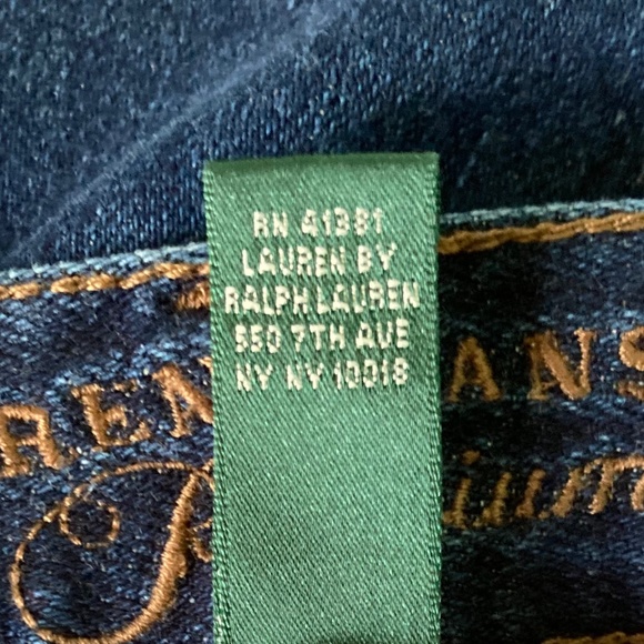 Ralph Lauren women’s size 8 gently used bootcut blue jeans - Picture 7 of 11
